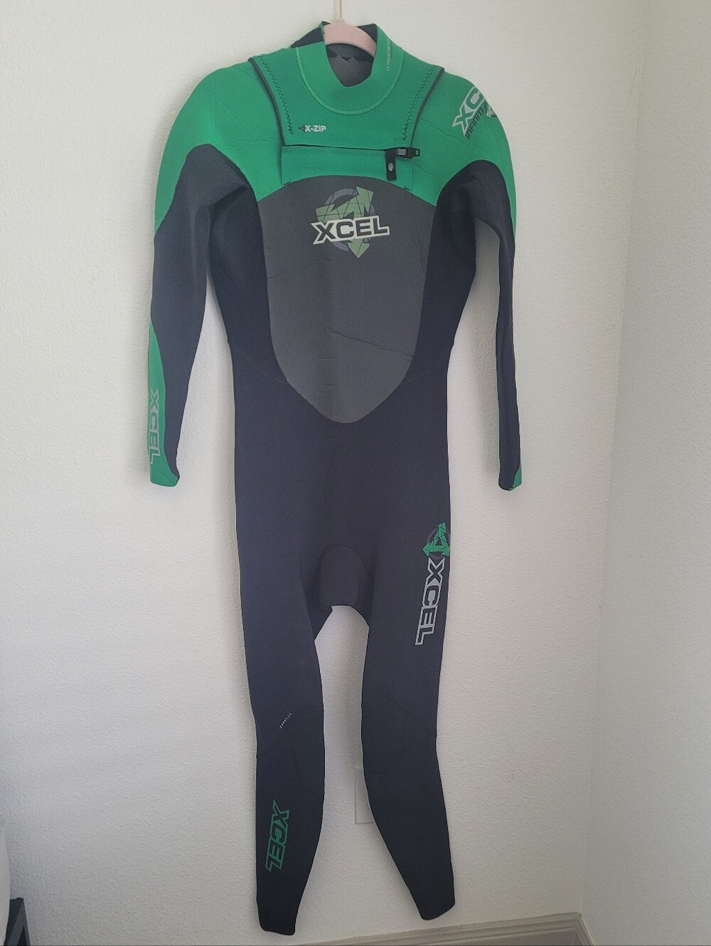XCEL Infiniti 3/2mm Chest Zip Wetsuit Men’s LT UltraStretch Bamboo Surfing Scuba
